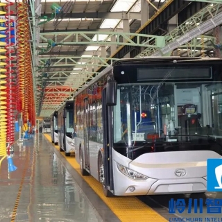公交车流水线